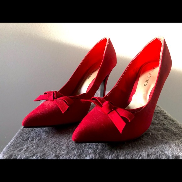 NWOT Red High Heels - Picture 2 of 2